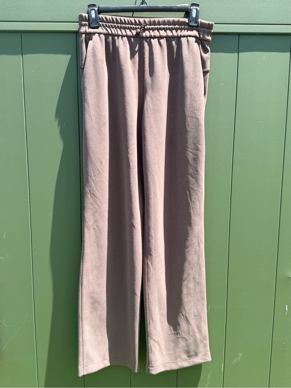 Lululemon Softstreme High-Rise Wide-Leg Pants – Women’s Size 6